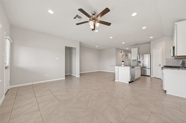 Photo - 7558 Highland Chase Dr