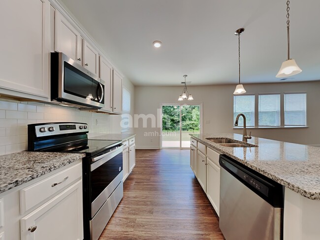 Photo - 5230 Wendover Wy