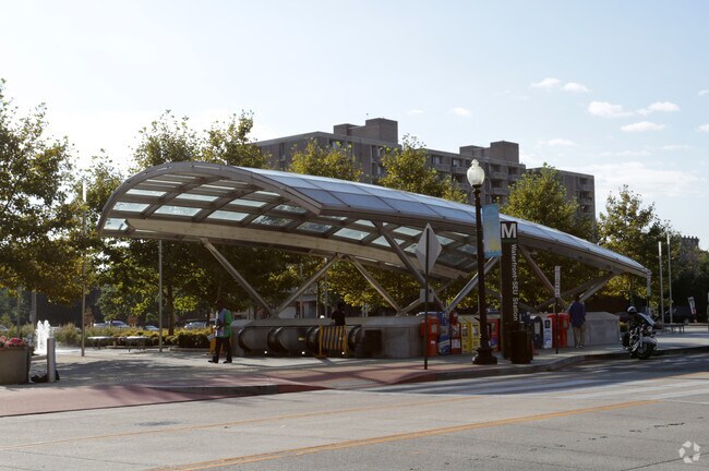 Metro - The Lex at Waterfront