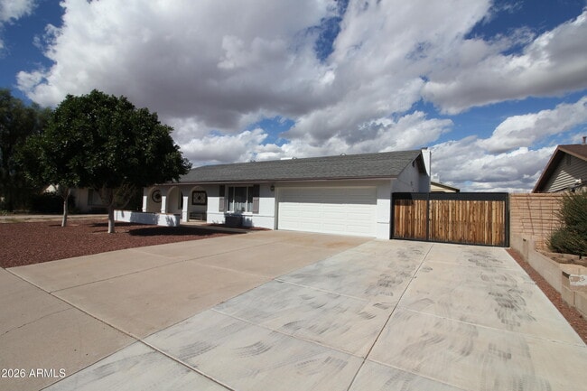 Photo - 1924 E Fremont Dr