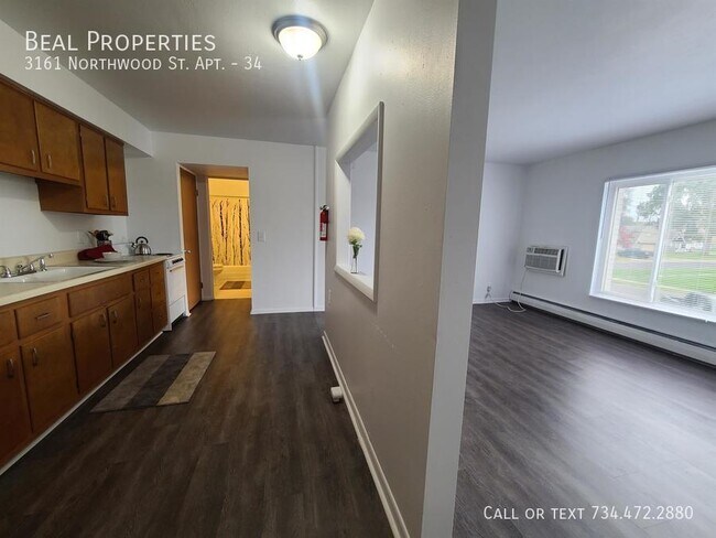 Photo - 3161 Northwood Ave Unit 34