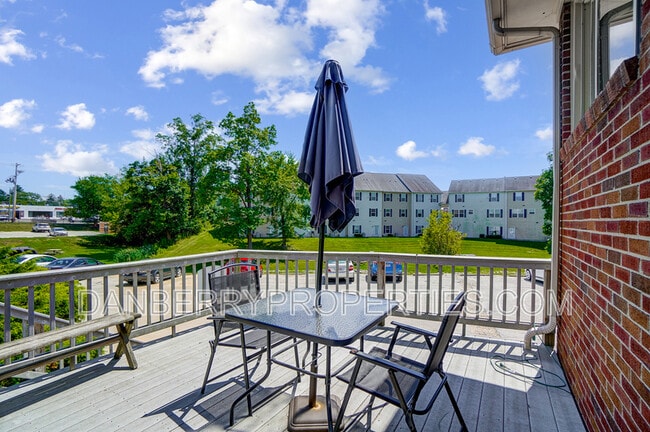 Photo - 1133 N Byrne Rd