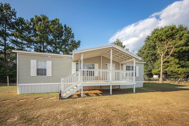 Building Photo - 144 Katie Eubanks Rd Unit Double Wide
