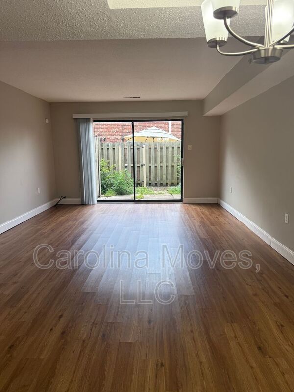 Photo - 2530 E North St Unit 2-H