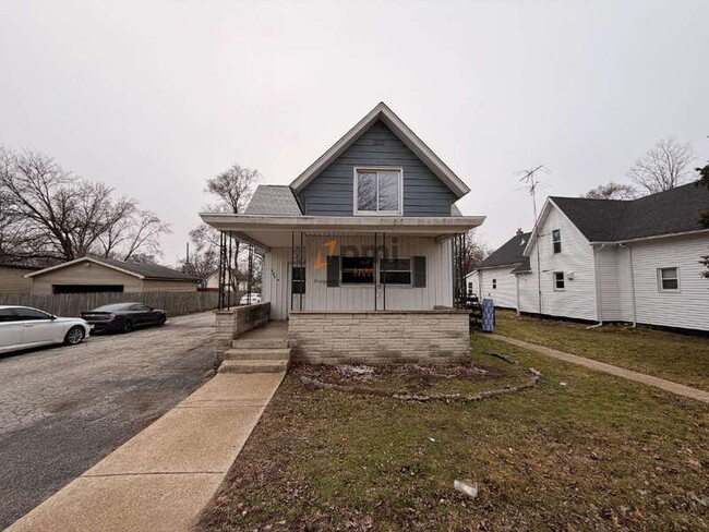 Building Photo - 121 S Porter St Unit Apt A