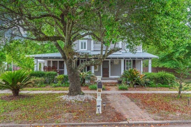 Photo - 54 Plateau Ave