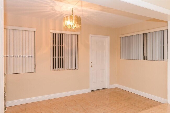 Photo - 2514 Sherman St