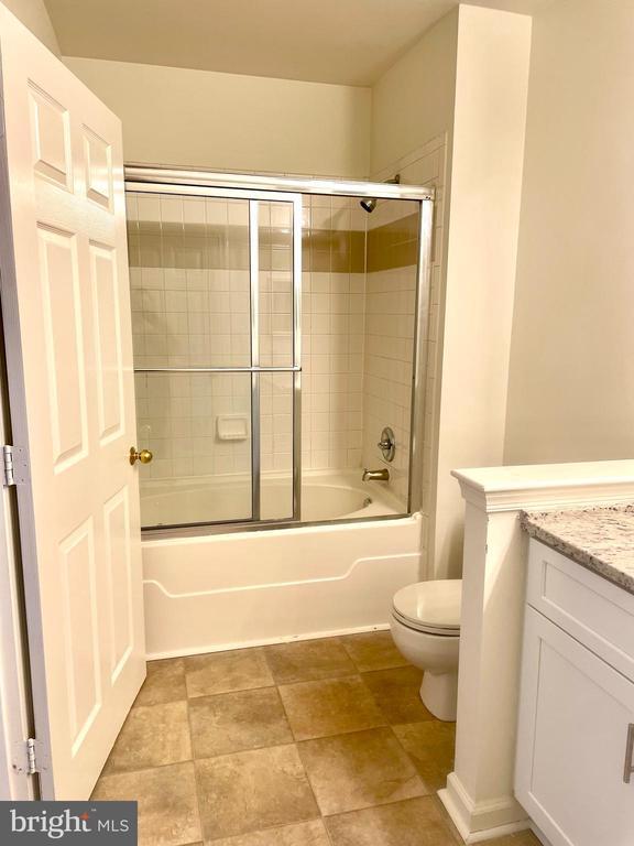 Photo - 20292 Beechwood Terrace Unidad 201