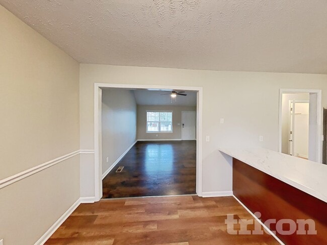 Photo - 1218 Bolton Dr