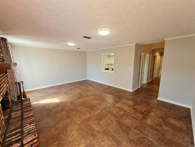 Photo - 1613 Cobblestone Ct