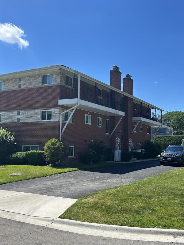 Photo - 6788 N Sauganash Ave Unit #1A
