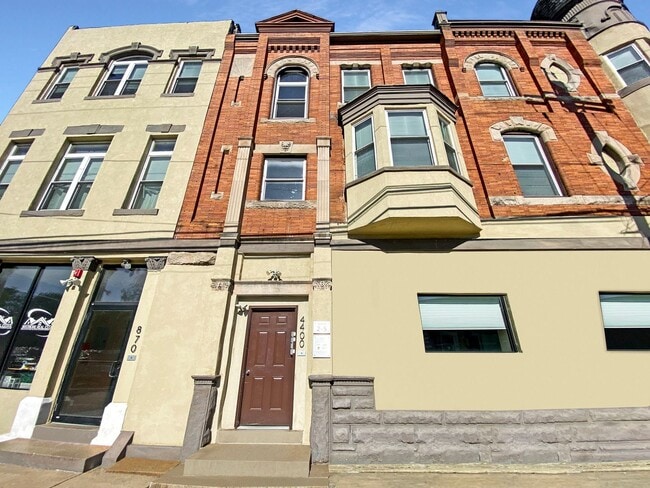 Building Photo - 4400 Lancaster Ave Unit #5 (#3R) Rental