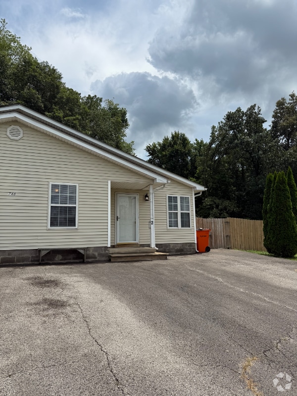 Building Photo - 746 Palmetto Loop Rental