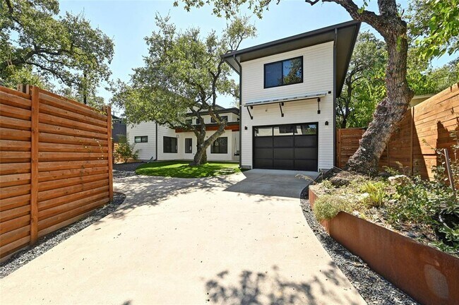 Photo - 407 S Park Dr