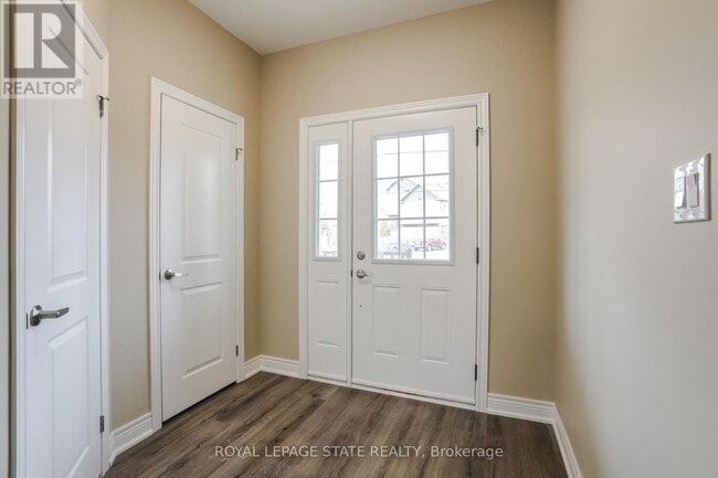 Photo - 177 Rykert St