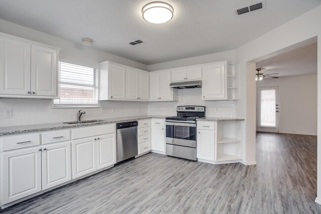 Photo - 2513 108th Dr