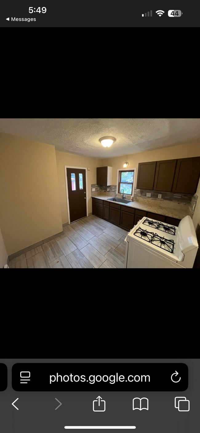 Photo - 5073 Greenhurst Dr