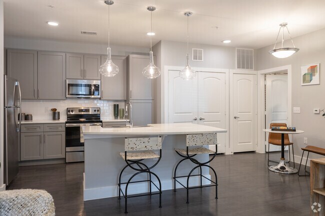 1BR, 1BA - 732SF Wheat - Kitchen - The Woodford on Mockingbird