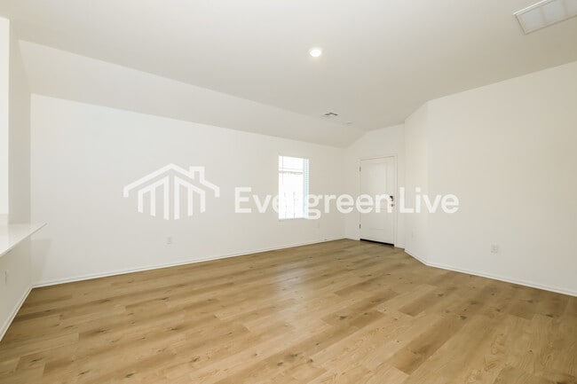 Photo - 4005 Olivia St