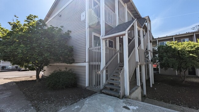 Photo - Salem Parkway Apartments