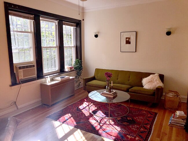 Photo - 2520 N Sawyer Ave Unit 3C