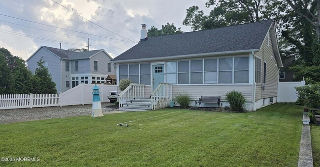 Photo - 311 River Ave