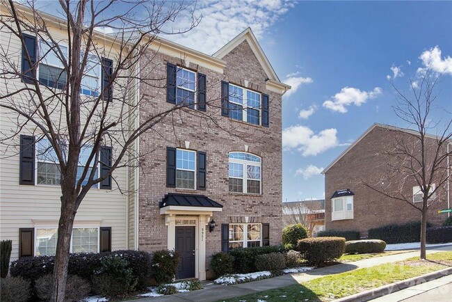 Photo - 9921 Kings Parade Blvd