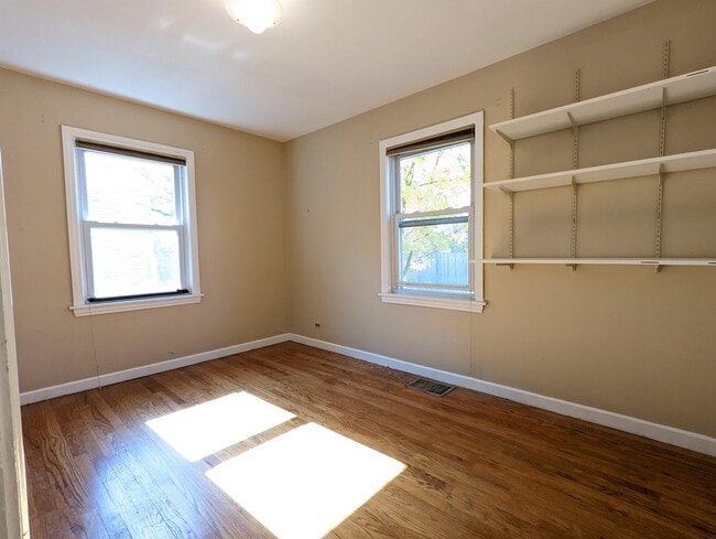 Photo - 514 N Emerson St