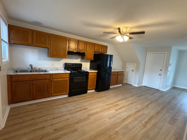 Photo - 337 Montcalm St Unit 1