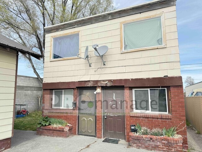Photo - 233 E 1st St Unit 235