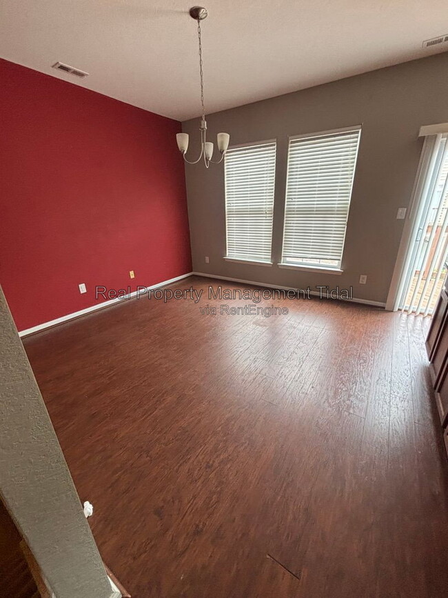 Photo - 257 Carnelian St