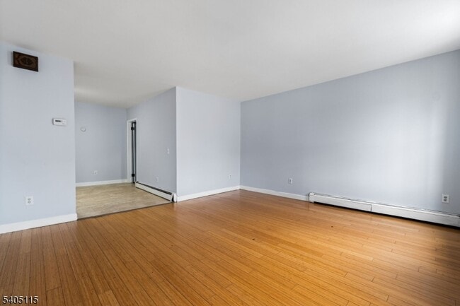 Photo - 120 Grant Ave Unit 1