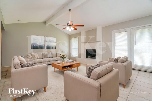 Photo - 5304 Tamarack Ct