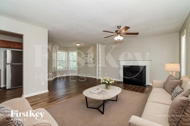 Photo - 110 Ivy Trace Ln