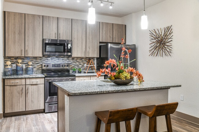 Centre Pointe Apartments