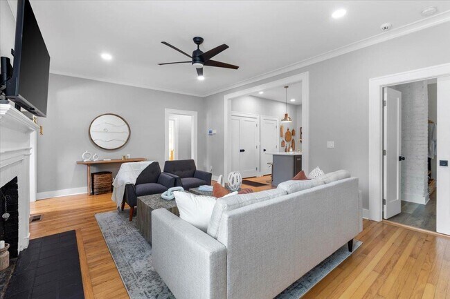 Photo - 420 E 6th Ave