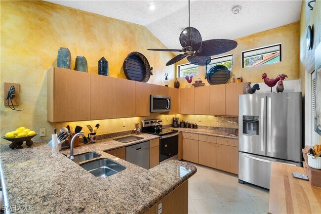 Building Photo - 2206 Anchorage Ln Unit D