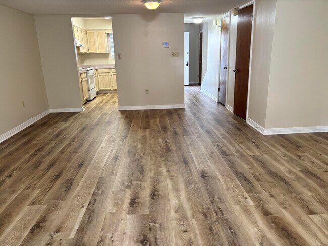 Photo - 2 Cinderella Ln NW