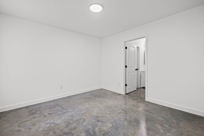 Photo - 1373-1375 COOPER ST