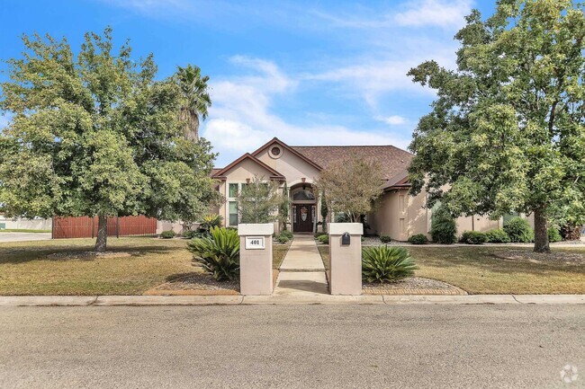 Building Photo - 401 Ceniza Ridge Dr Rental