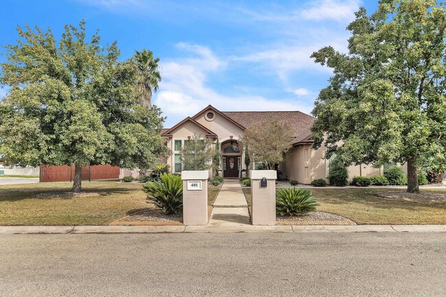 Building Photo - 401 Ceniza Ridge Dr Rental