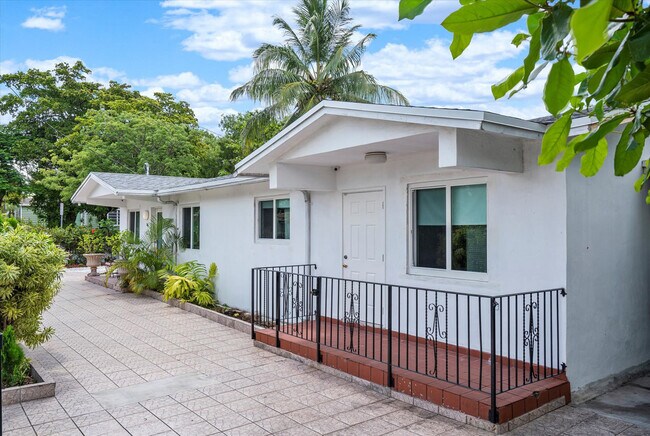 Photo - 100 NW 40th St