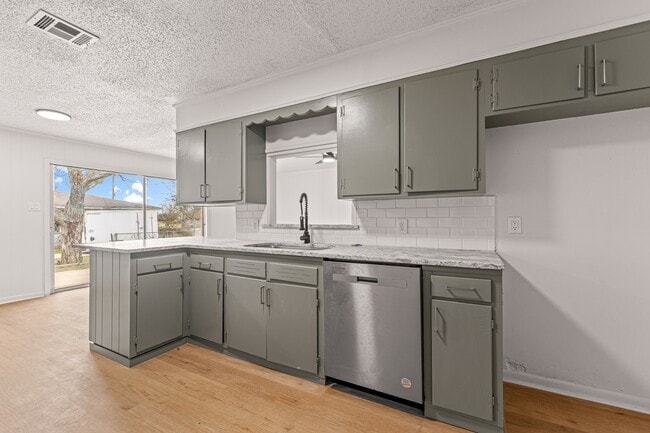 Photo - 1301 Harrison Ave