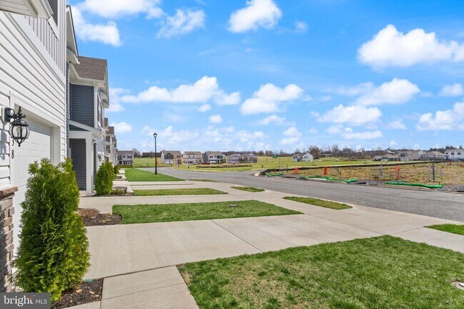 Photo - 138 Willett Holw St