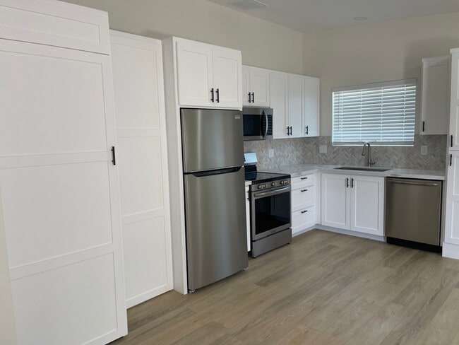 Photo - 3301 N 66th Pl Unidad D