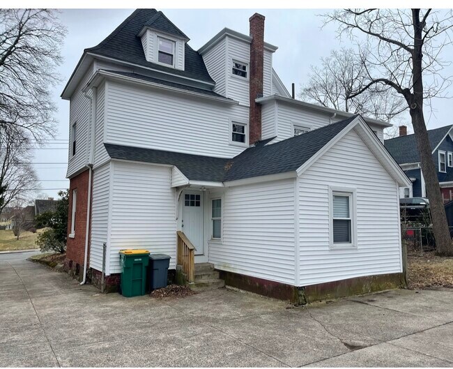 49 Grove St Apartments North Attleboro, MA