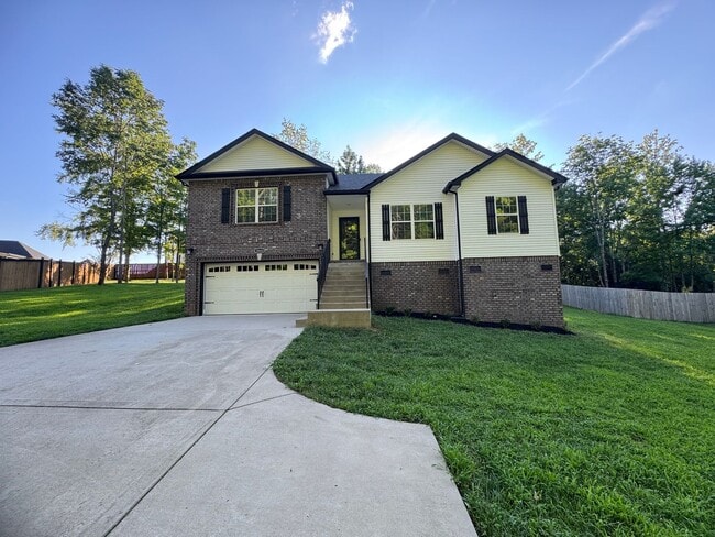 Gorgeous Single Family Home In Clarksville - Gorgeous Single Family Home In Clarksville
