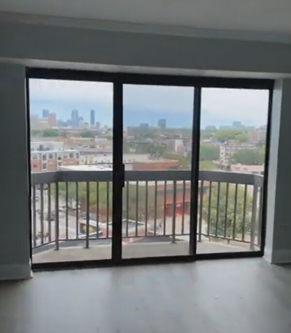 Building Photo - 12 Everett St