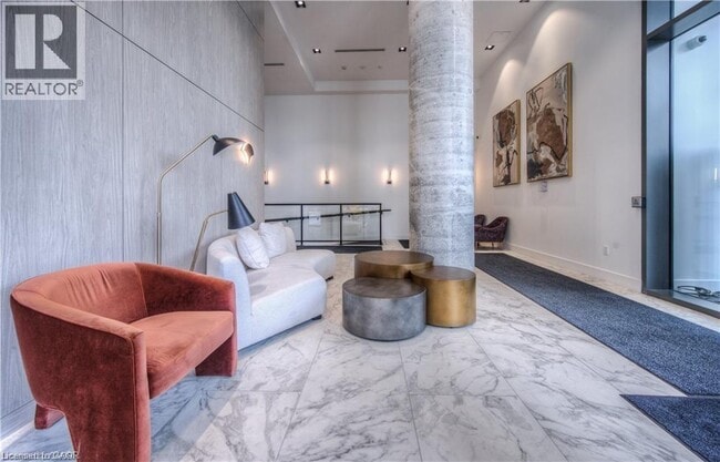 Photo - 15 Wellington St S Unit 1114