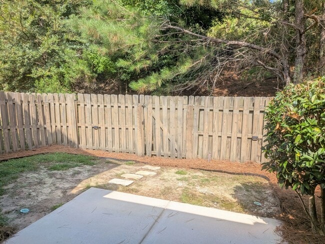 Photo - 315 Buxton Ln